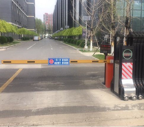 沈陽渾南軟件園快速道閘車牌識別系統